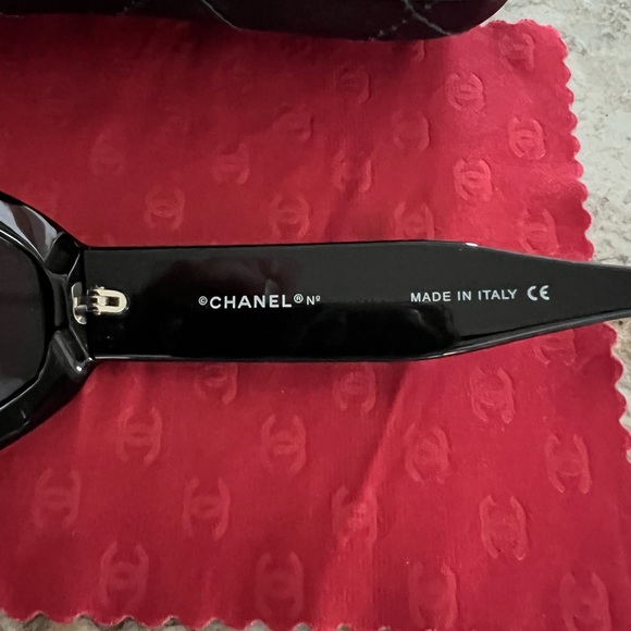 Chanel Rare Quilted Rectangular Sunglasses - Picture 11 of 17
